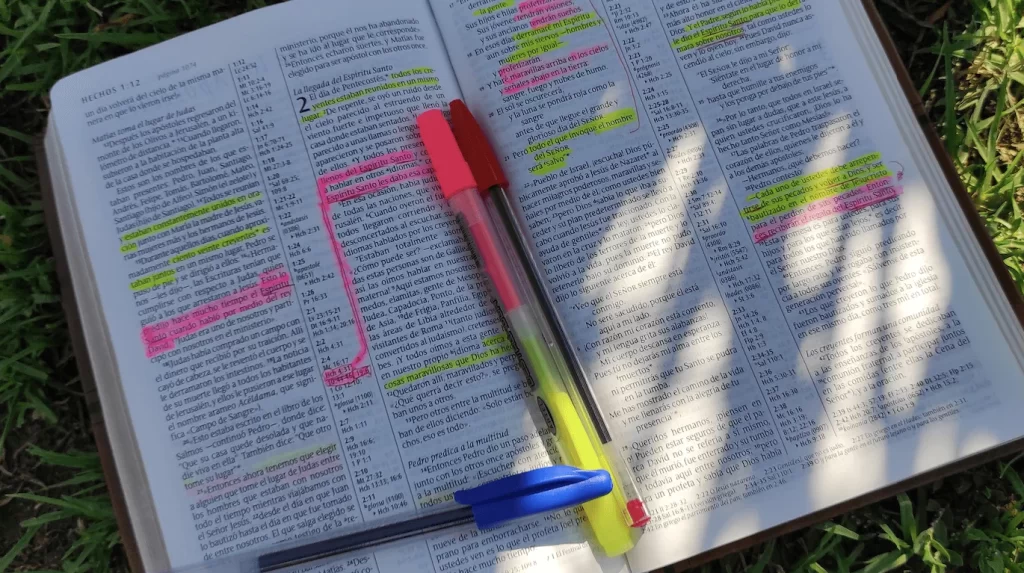 Raya tu Biblia